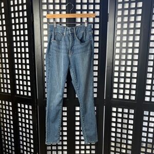 👖 Good American Good Legs Crop Jeans Light Blue Straight Leg Women’s 4 / 27 👖